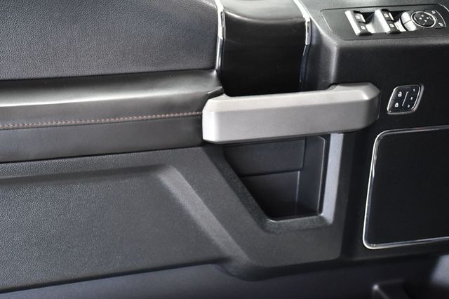 2018 Ford F-150 Platinum 4WD SuperCrew 5.5' Box - 22935964 - 8