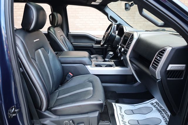 2018 Ford F-150 Platinum 4WD SuperCrew 5.5' Box - 22939511 - 17