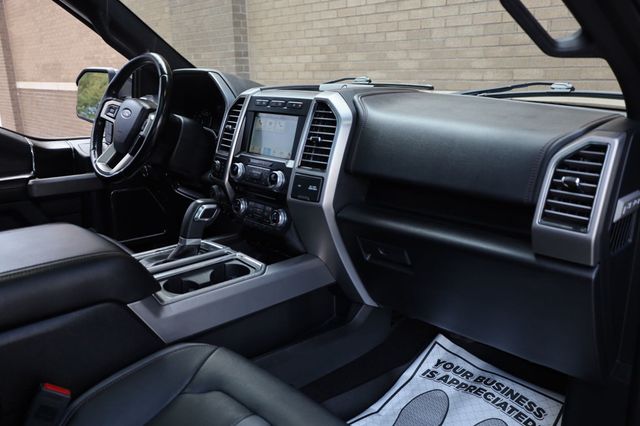 2018 Ford F-150 Platinum 4WD SuperCrew 5.5' Box - 22939511 - 25