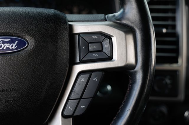 2018 Ford F-150 Platinum 4WD SuperCrew 5.5' Box - 22952819 - 30