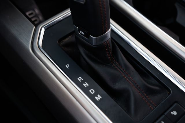 2018 Ford F-150 Platinum 4WD SuperCrew 5.5' Box - 22952819 - 43