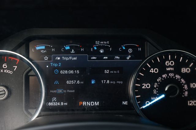 2018 Ford F-150 Platinum 4WD SuperCrew 5.5' Box - 22952819 - 53