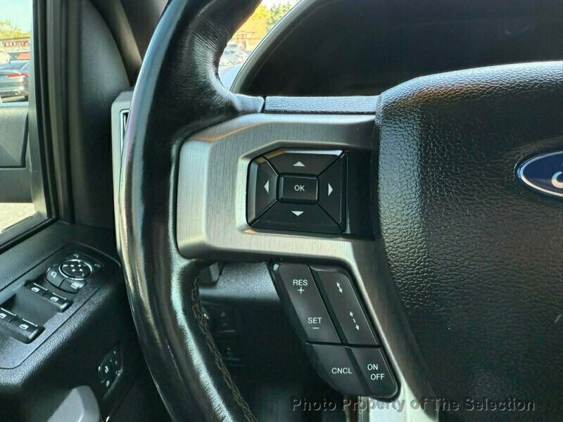 2018 Ford F-150 Platinum photo 21