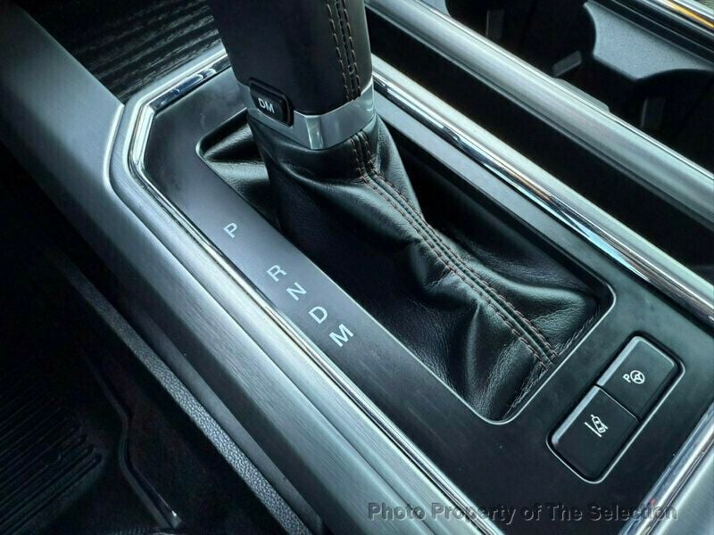 2018 Ford F-150 Platinum photo 30