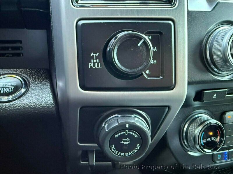 2018 Ford F-150 Platinum photo 32