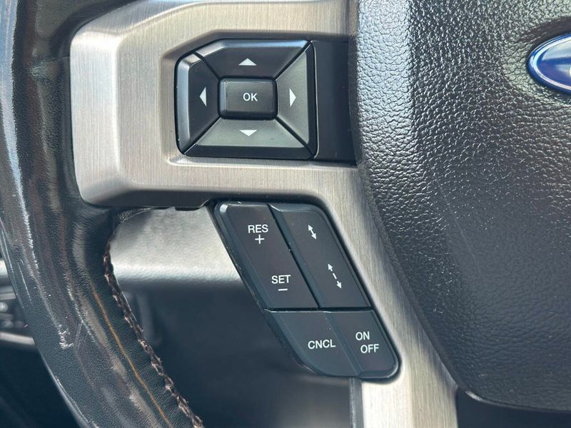 2018 Ford F-150 Platinum 4x4 4dr SuperCrew 6.5 ft. SB - 22909481 - 38