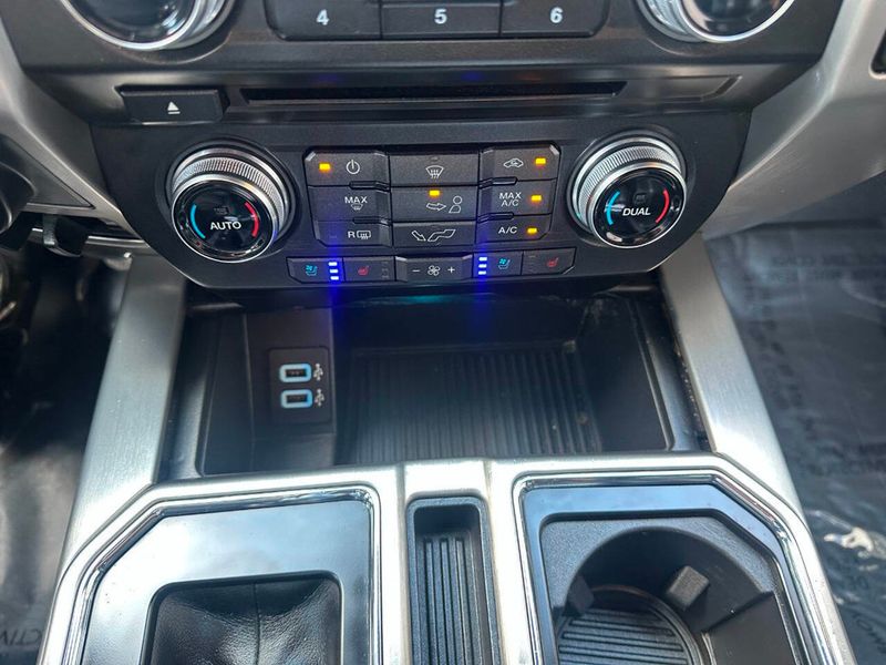 2018 Ford F-150 Platinum 4x4 4dr SuperCrew 6.5 ft. SB - 22909481 - 55