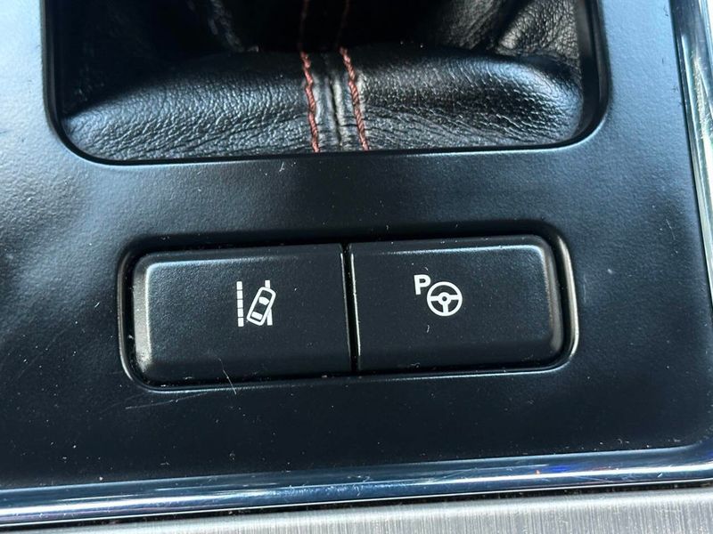 2018 Ford F-150 Platinum 4x4 4dr SuperCrew 6.5 ft. SB - 22909481 - 57