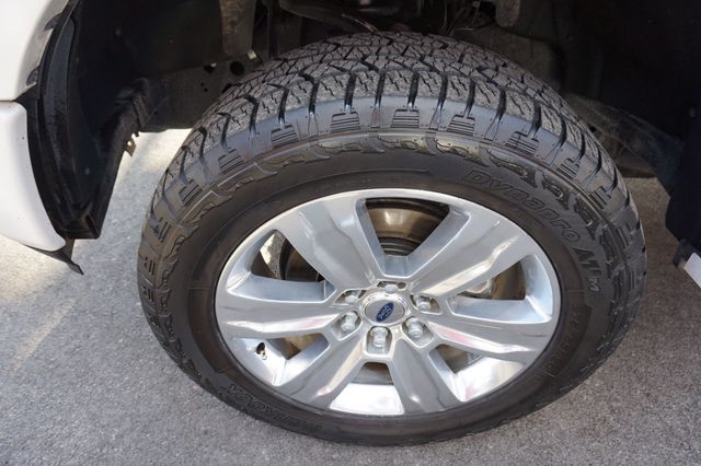 2018 Ford F-150 PLATINUM, 4X4, CAMPER SHELL, PREMIUM WHEELS, TOWING PACKAGE - 23066048 - 12