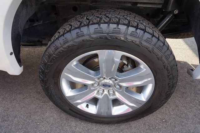 2018 Ford F-150 PLATINUM, 4X4, CAMPER SHELL, PREMIUM WHEELS, TOWING PACKAGE - 23066048 - 13