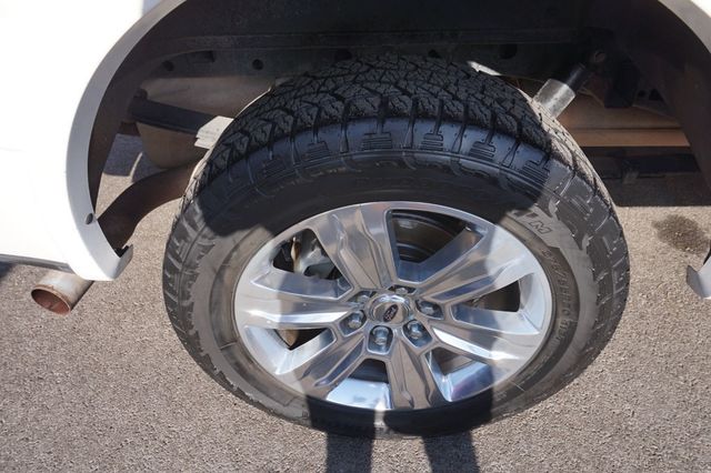 2018 Ford F-150 PLATINUM, 4X4, CAMPER SHELL, PREMIUM WHEELS, TOWING PACKAGE - 23066048 - 14