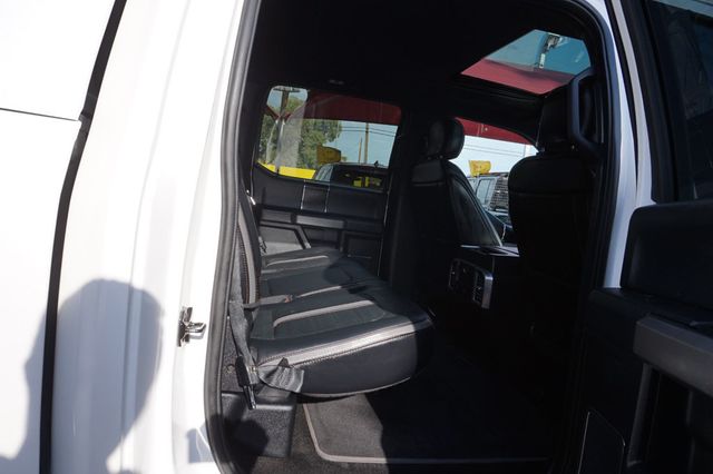 2018 Ford F-150 PLATINUM, 4X4, CAMPER SHELL, PREMIUM WHEELS, TOWING PACKAGE - 23066048 - 19