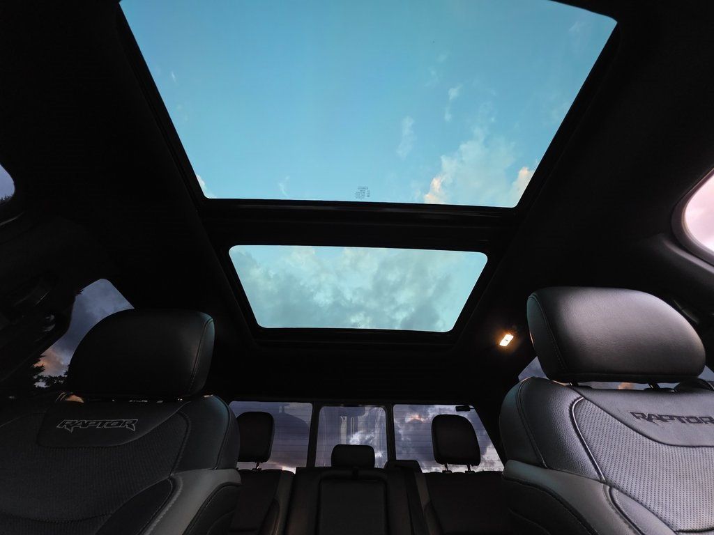 2018 Ford F-150 Raptor - 22952451 - 26