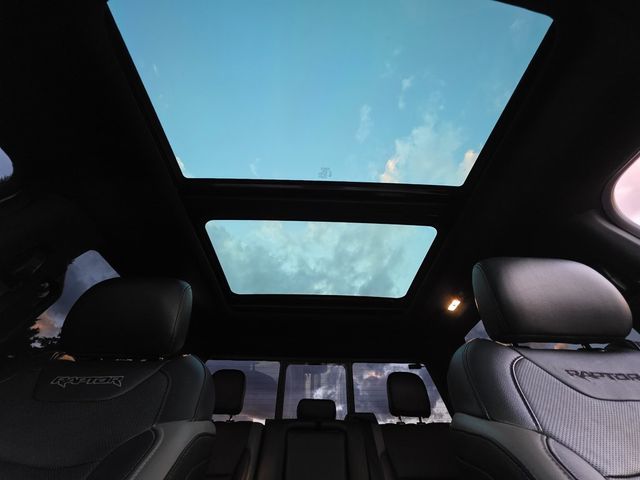 2018 Ford F-150 Raptor - 22952451 - 26