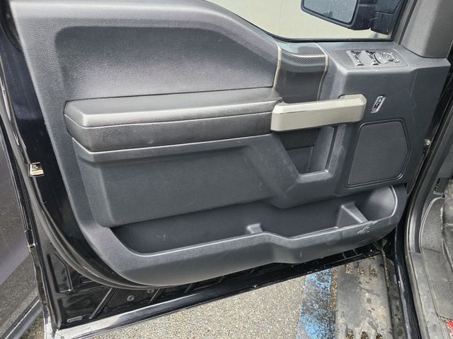 2018 Ford F-150 Raptor 4WD SuperCrew 5.5' Box - 23041883 - 32