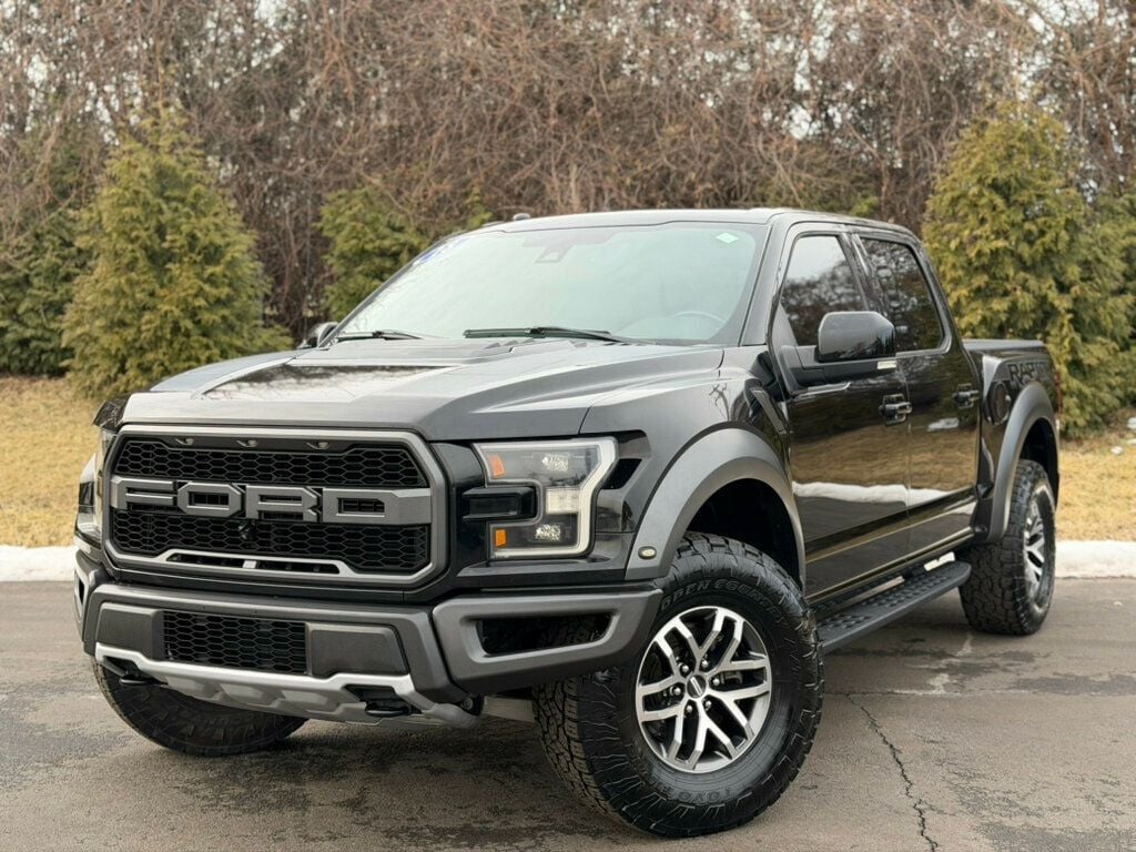 2018 Ford F-150 Raptor 4WD SuperCrew 5.5' Box - 22980589 | Video 1