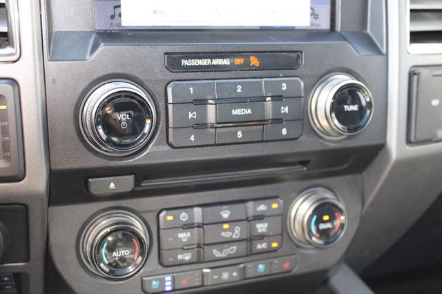 2018 Ford F-150 Raptor 4WD SuperCrew 5.5' Box - 22987744 - 13