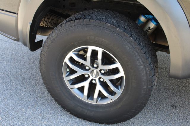 2018 Ford F-150 Raptor 4WD SuperCrew 5.5' Box - 22987744 - 18