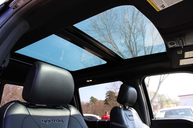 2018 Ford F-150 Raptor 4WD SuperCrew 5.5' Box - 22987744 - 34