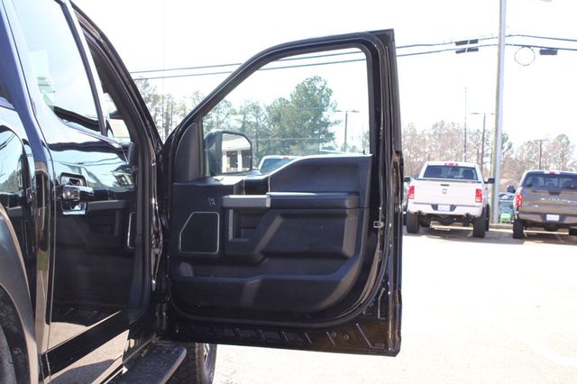 2018 Ford F-150 Raptor 4WD SuperCrew 5.5' Box - 22987744 - 36