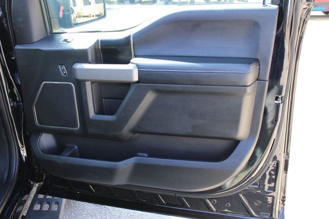 2018 Ford F-150 Raptor 4WD SuperCrew 5.5' Box - 22987744 - 37