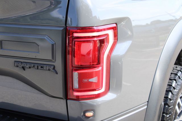 2018 Ford F-150 Raptor 4WD SuperCrew 5.5' Box - 23069938 - 9