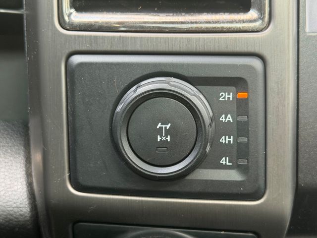2018 Ford F-150 Raptor 4WD SuperCrew 5.5' Box - 23041143 - 28
