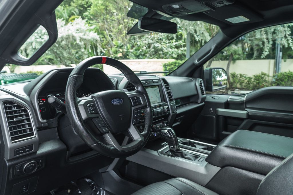 2018 Ford F-150 Raptor photo 13