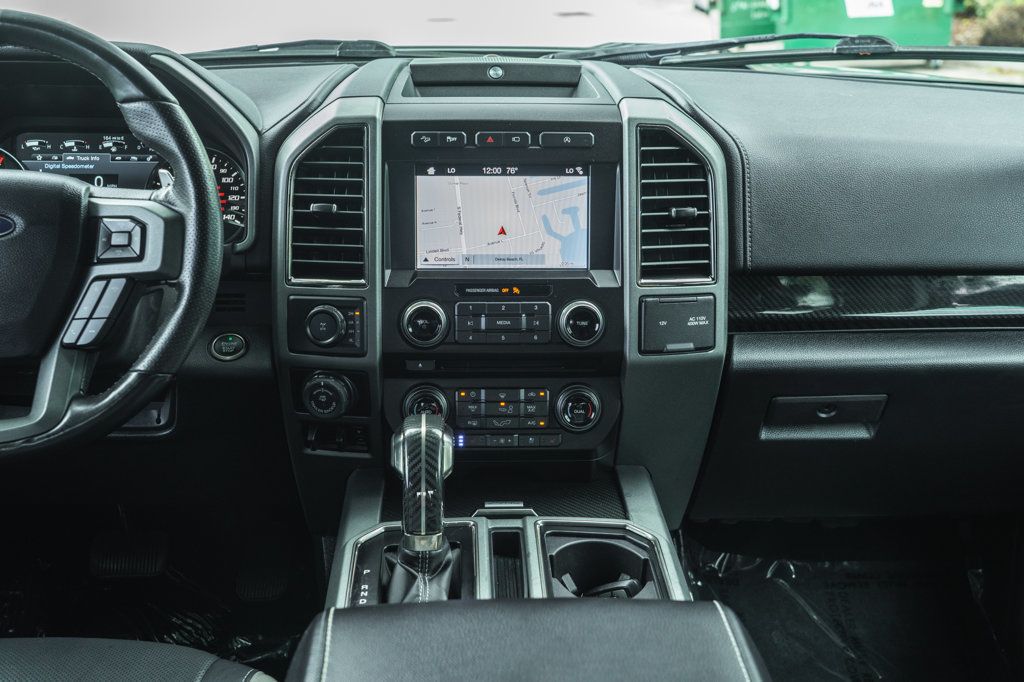 2018 Ford F-150 Raptor photo 16