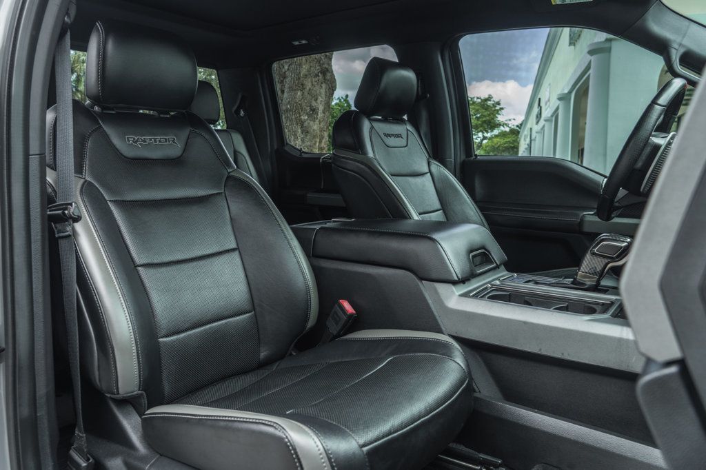 2018 Ford F-150 Raptor photo 22