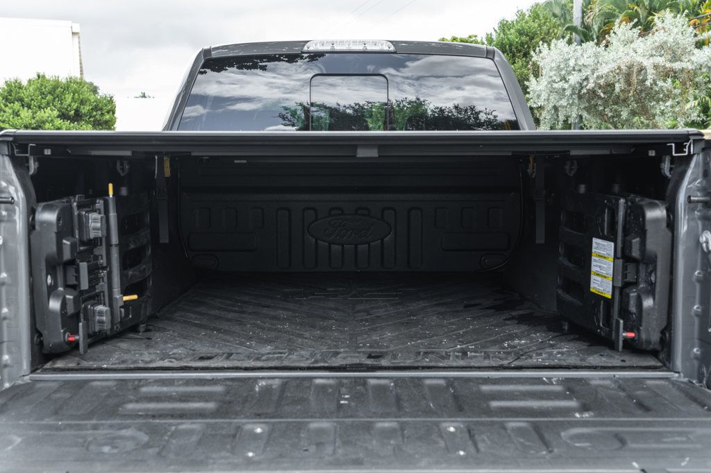 2018 Ford F-150 Raptor photo 27