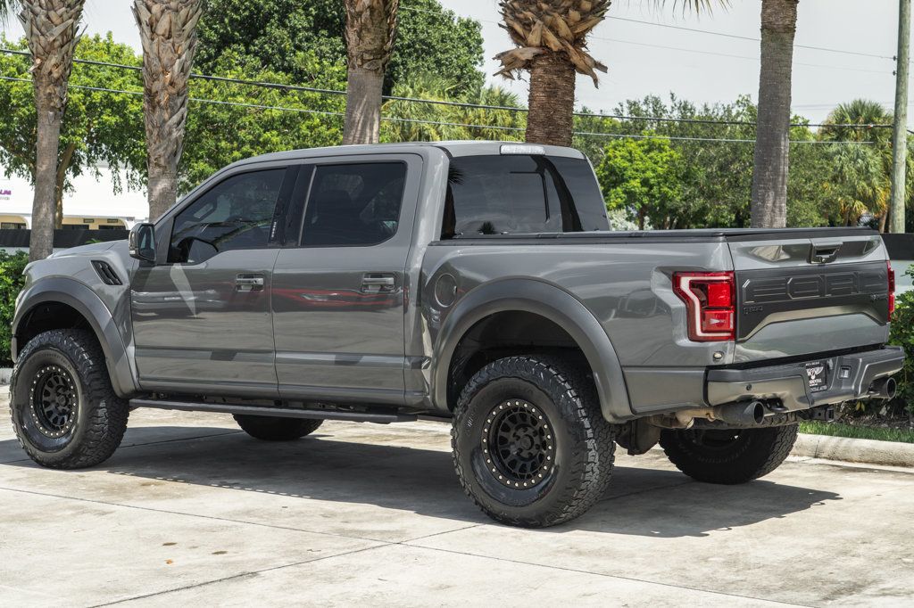 2018 Ford F-150 Raptor photo 2