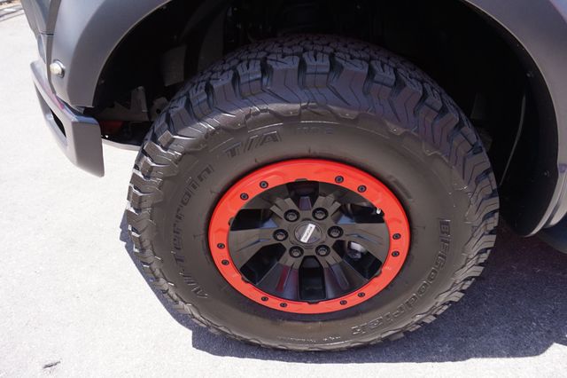 2018 Ford F-150 RAPTOR, 4X4, PREMIUM WHEELS, ALL TERRAIN TIRES, MOON ROOF - 23035376 - 12