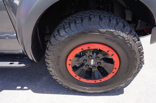 2018 Ford F-150 RAPTOR, 4X4, PREMIUM WHEELS, ALL TERRAIN TIRES, MOON ROOF - 23035376 - 15