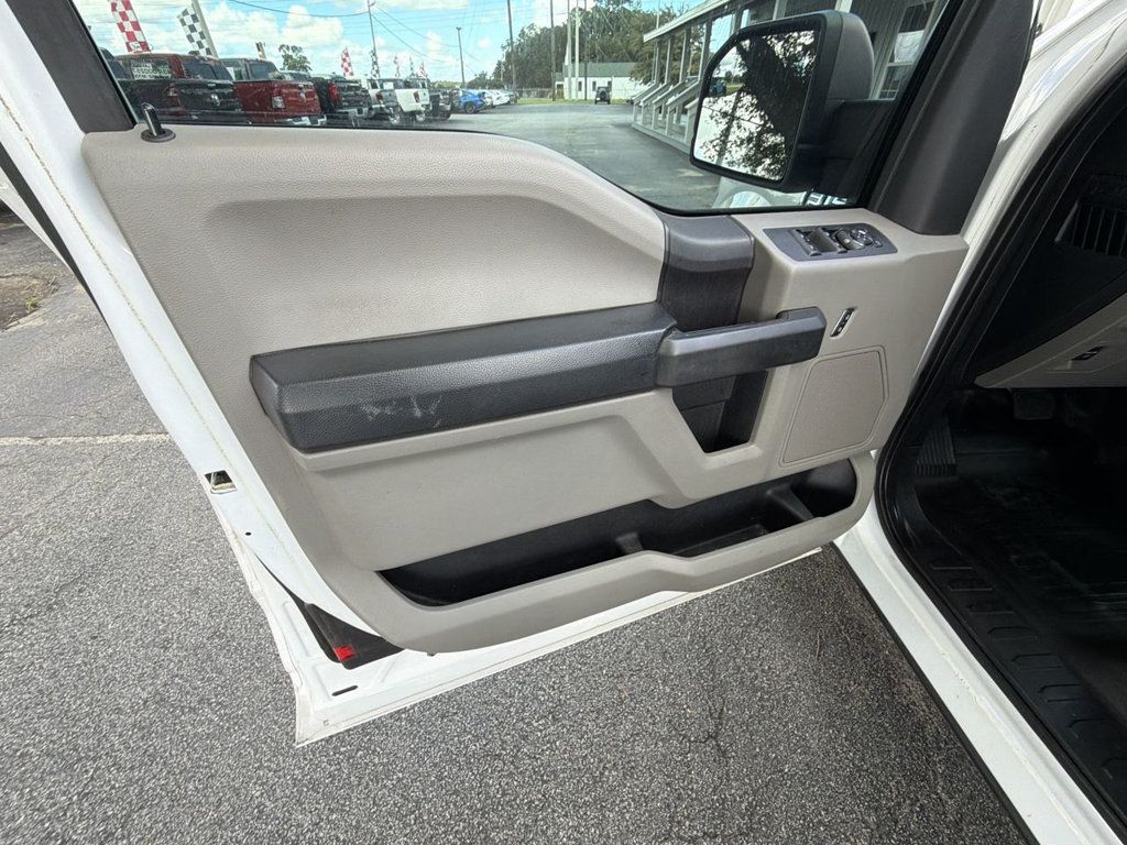 Ford F-150 SUPER CAB photo 12