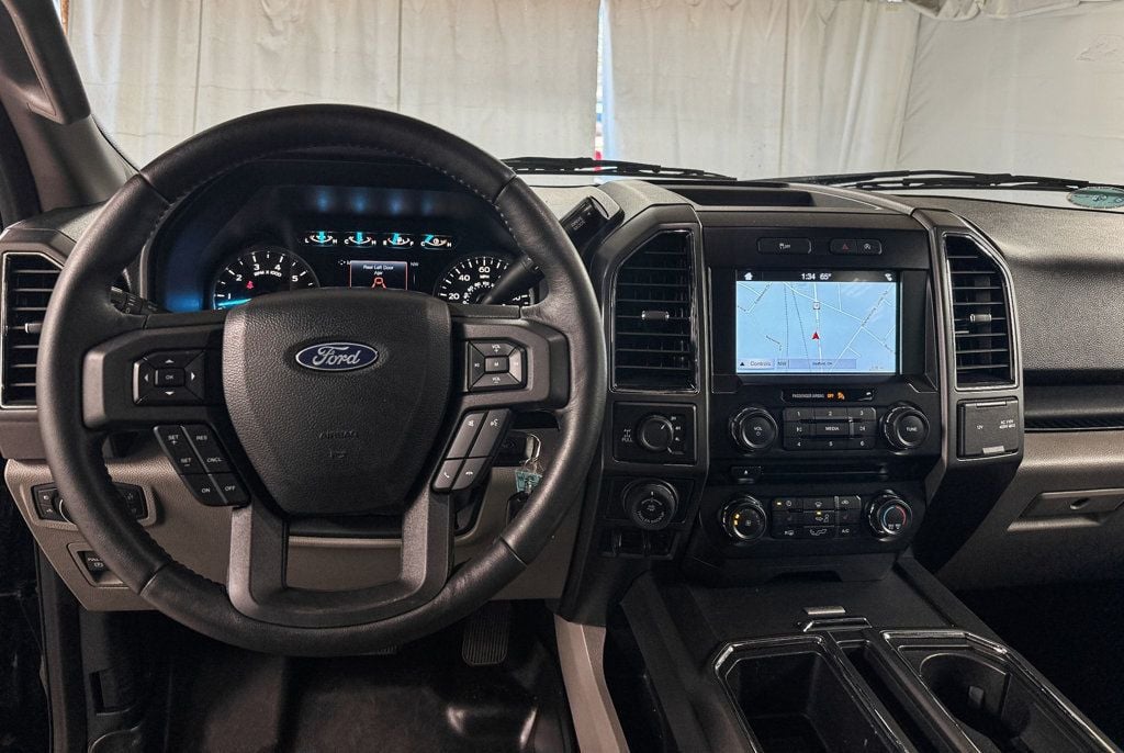 2018 Ford F-150 SUPERCREW XL 4WD - 23098724 - 10