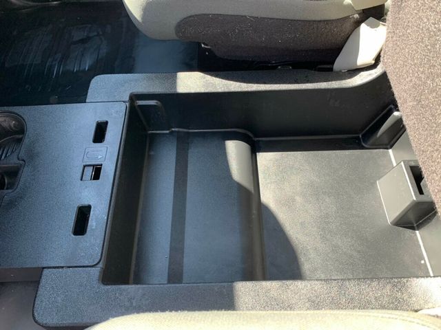 2018 Ford F-150 XL 2WD Reg Cab 6.5' Box - 22993637 - 34