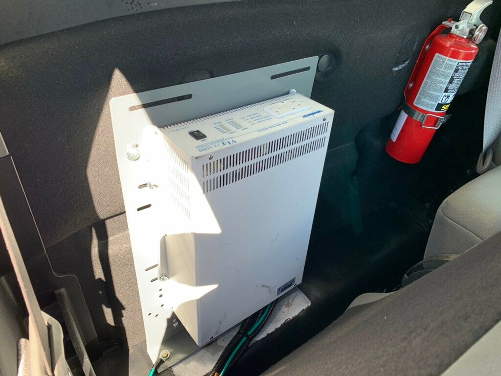 2018 Ford F-150 XL 2WD Reg Cab 6.5' Box Work Truck - 22993637 - 43