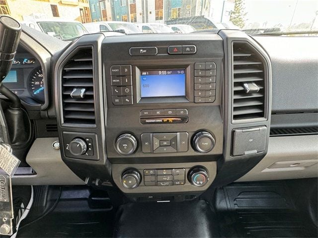 2018 Ford F-150 XL 4WD Reg Cab 8' Box - 22229948 - 28
