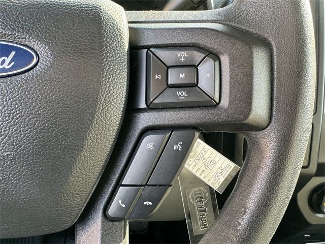 2018 Ford F-150 XL 4WD Reg Cab 8' Box - 22229948 - 39