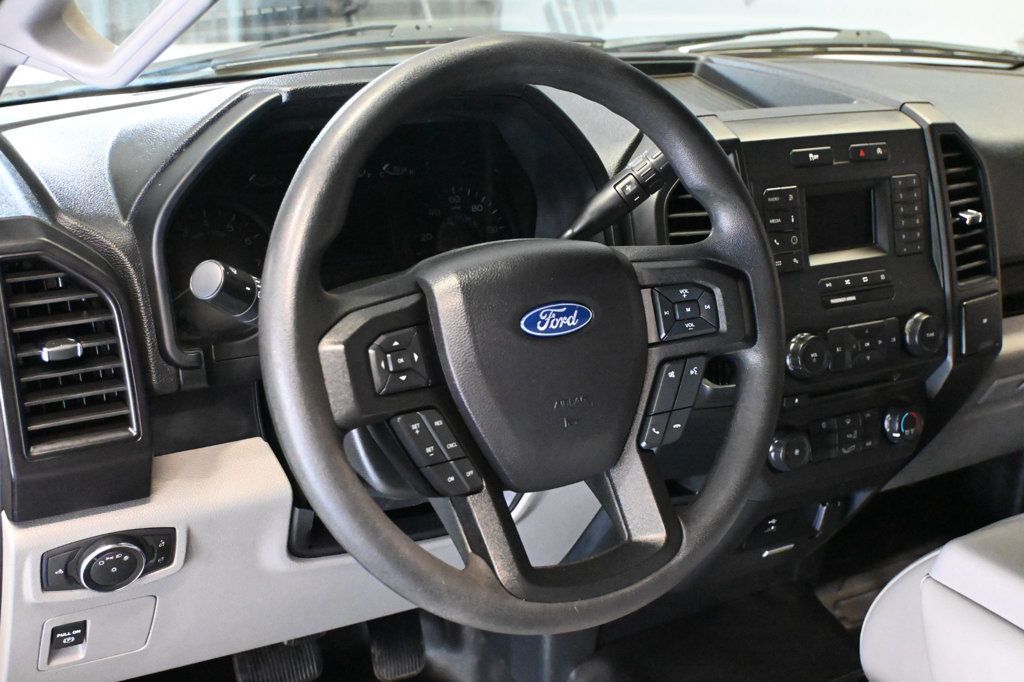 Ford F-150 photo 11