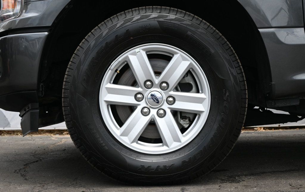 Ford F-150 photo 9