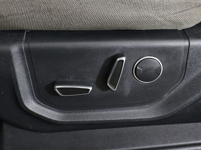 2018 Ford F-150 XLT - 23026953 - 24