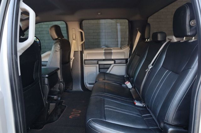 2018 Ford F-150 XLT - 23069415 - 19