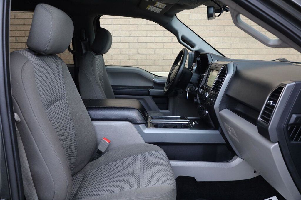 Ford F-150 photo 26
