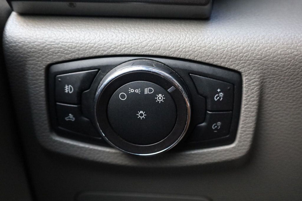 Ford F-150 photo 34