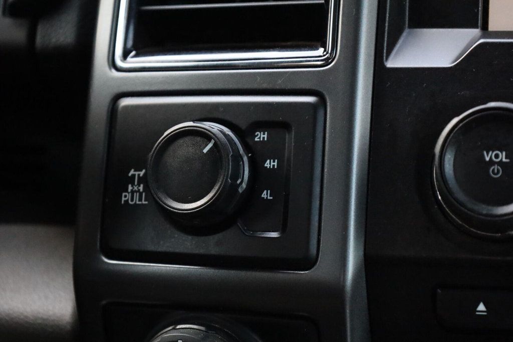 Ford F-150 photo 38
