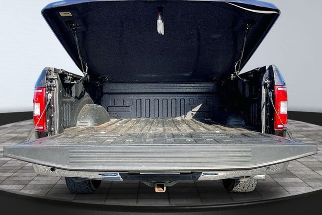 2018 Ford F-150 XLT - 23043711 - 37