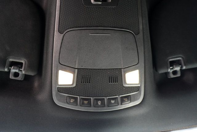 2018 Ford F-150 XLT - 23093707 - 19