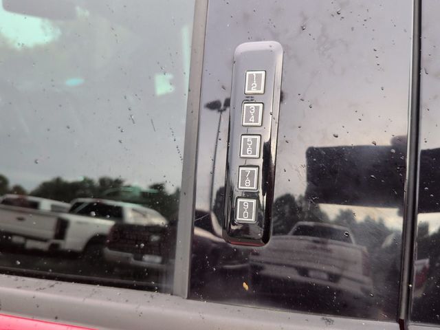 2018 Ford F-150 XLT - 23087915 - 17